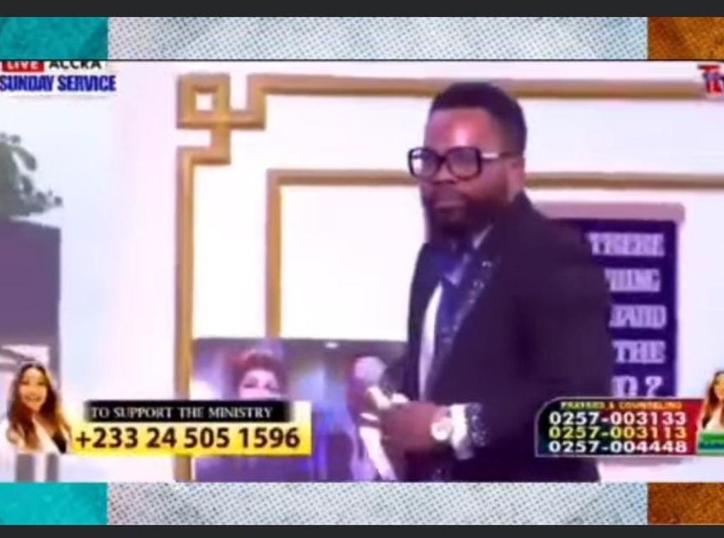 Angel Asiamah breaks down in tears, leads "one-minute silence" for Agradaa in church