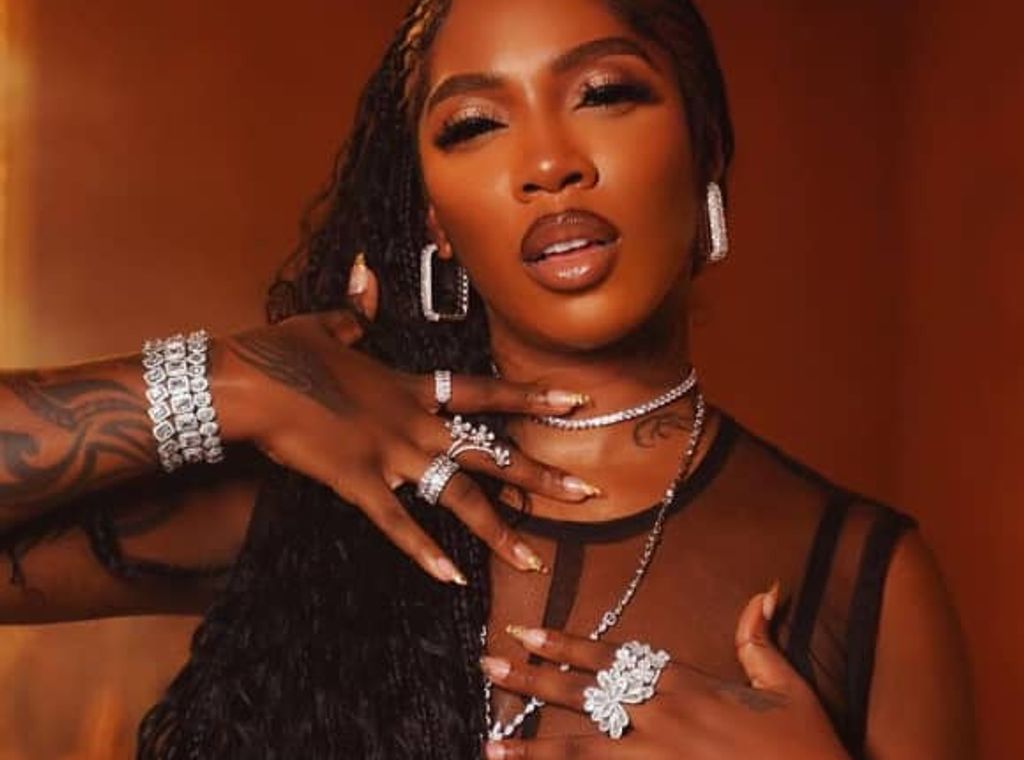 Only billionaires should shoot their shot - Tiwa Savage 