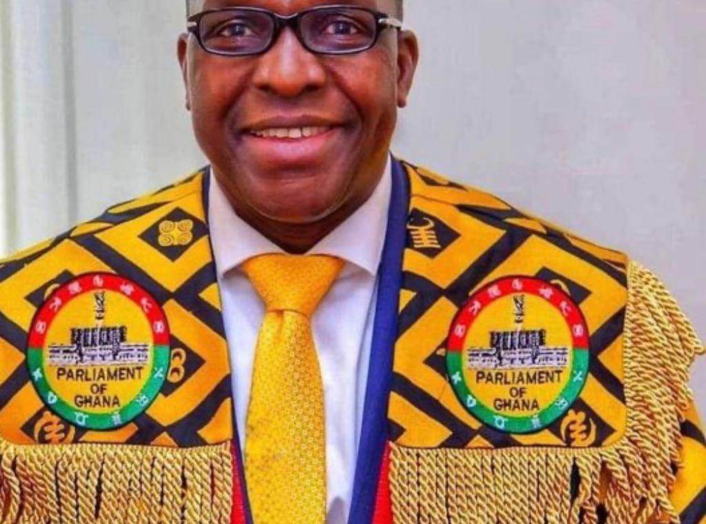 Speaker Bagbin swears in new parliamentary press corps executives