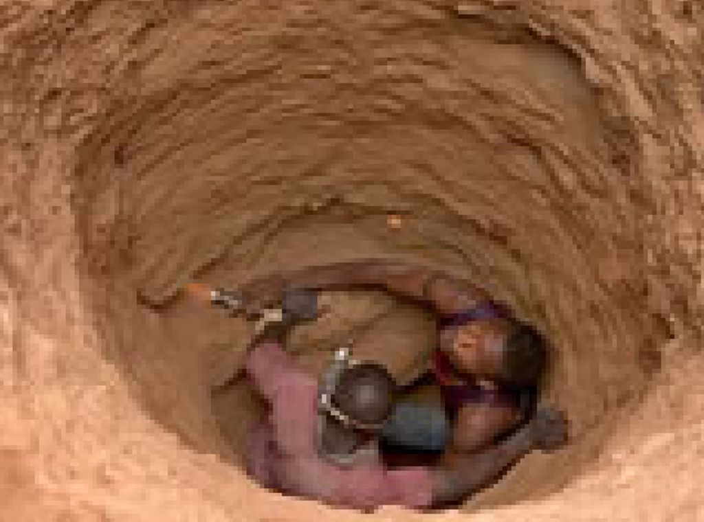 Two confirmed dead after galamsey pit caved in at Kwabenakrom