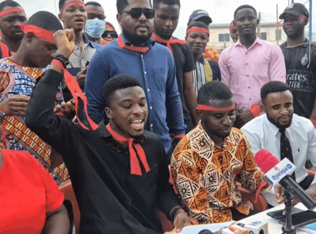 Newly posted teachers threaten massive demonstration over unpaid salaries