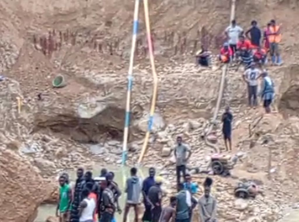 Galamsey pit collapse in Twifo Mampong: One dead, four trapped