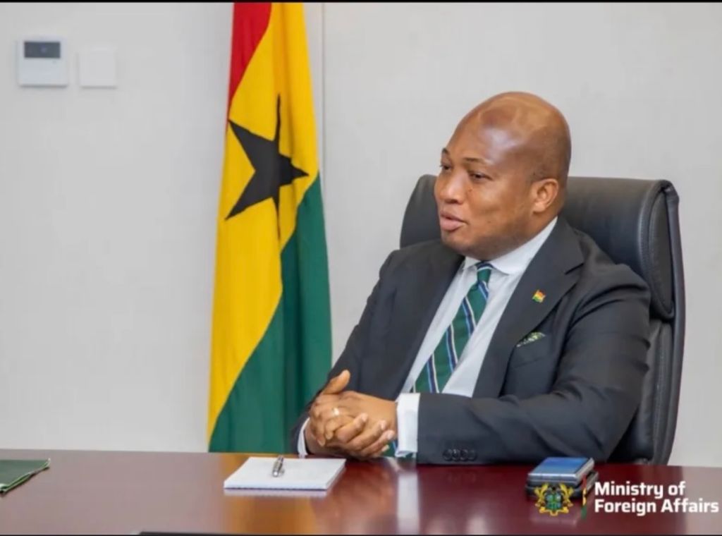 Foreign Affairs Ministry offers scholarships for training and tertiary education