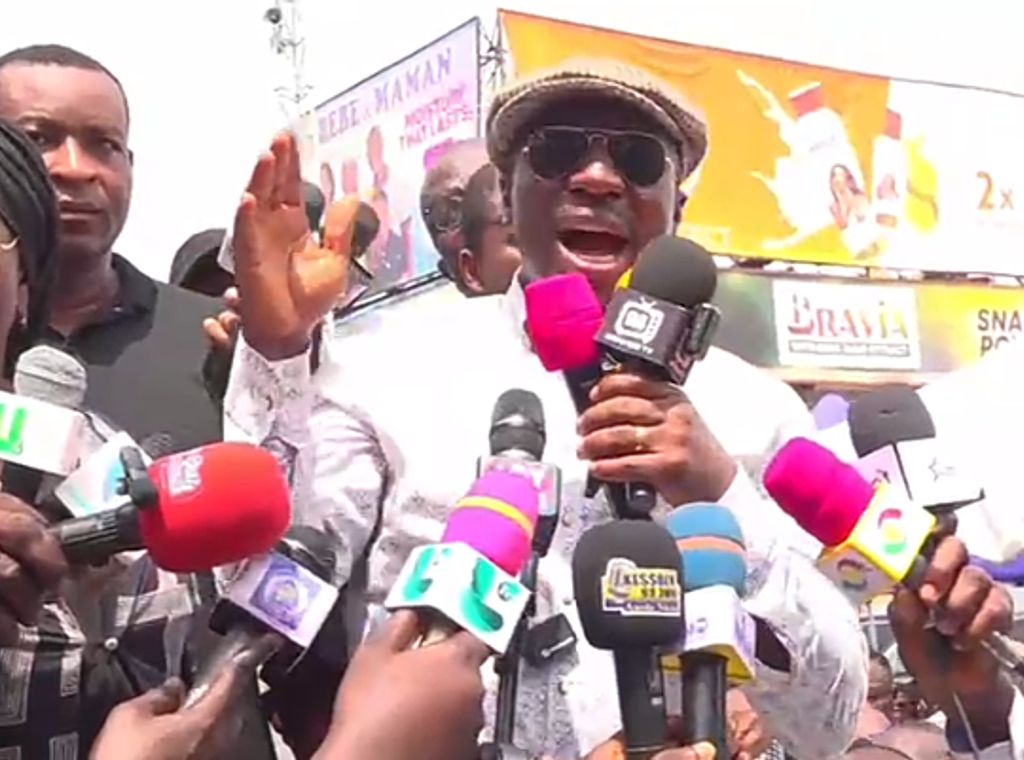 Minority Caucus donates Ghc 200,000 to Adum fire victims