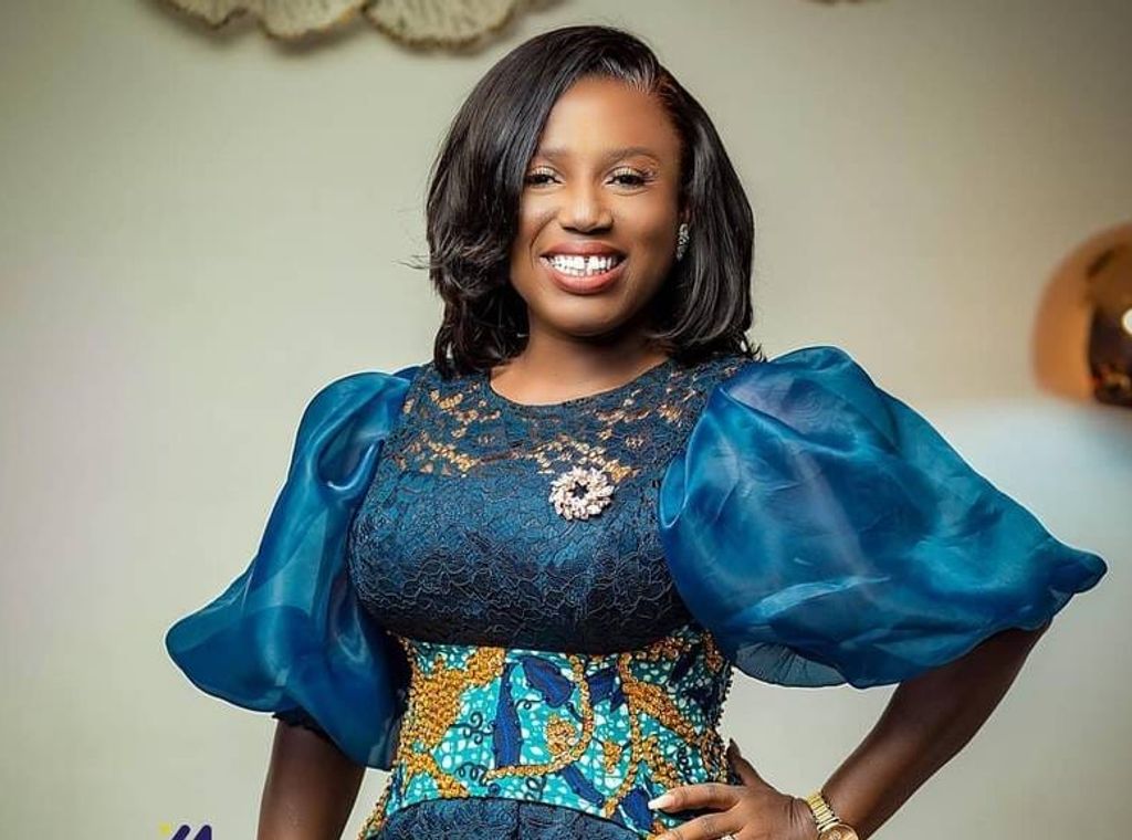 'I am a helpless sanguine and I think I have a male side that helps me create' -Diana Hamilton