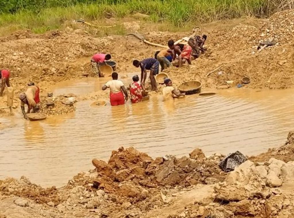 Many miners feared dead at Bogoso-Prestea mine after unidentified smoke filled underground