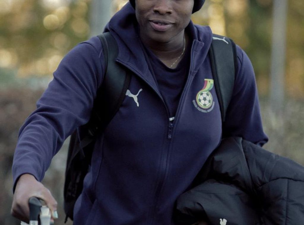 Black Queens land in Southampton for Lionesses showdown