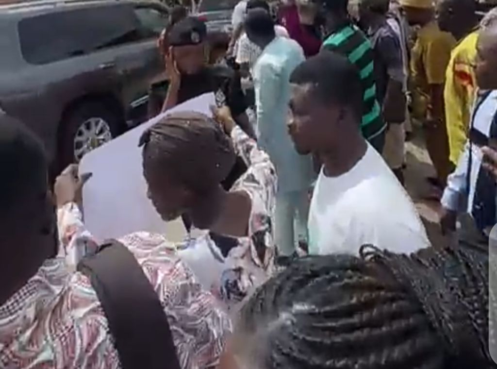 Teachers call for urgent salary payments
