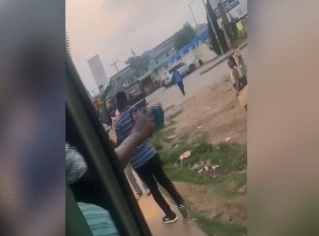 Energy Ministry staff assaulted by uniformed police officers