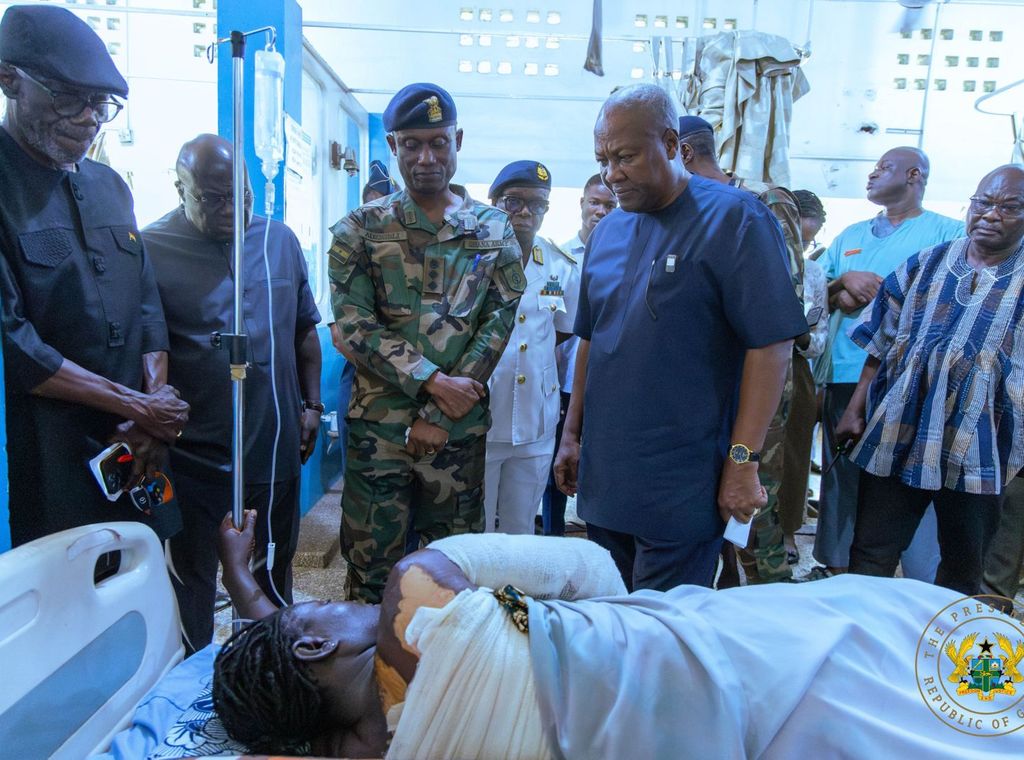 President Mahama visits two survivors of the terrorist attacks transferred to 37 Military Hospital