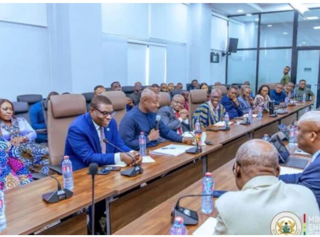 Energy Ministry hold talks with Finance Minister over sector challenges
