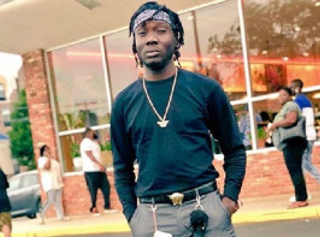 Showboy blasts Legon students for Snubbing him at Pent Hall week, claims superiority over Mayorkun