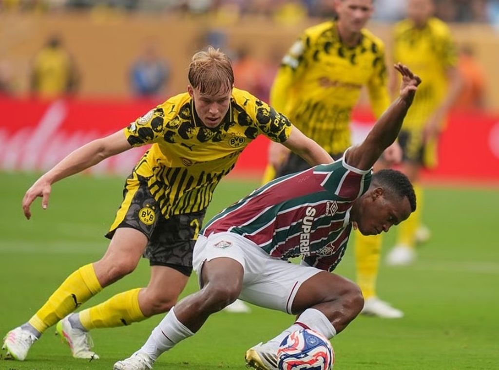 Fluminense rue missed chances as Dortmund survive goalless scrap in New Jersey