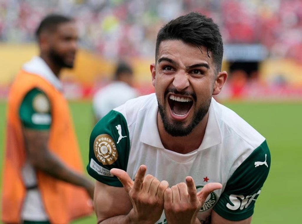 Palmeiras sink Al Ahly in storm-hit club World Cup clash
