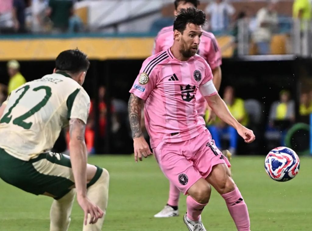 Dramatic draw sets up Messi vs PSG in Club World Cup knockout stage