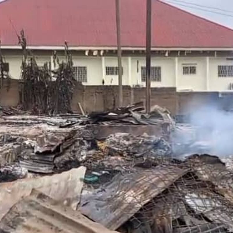 A/R: 38 year old man sets community ablaze after lover breaks up with him