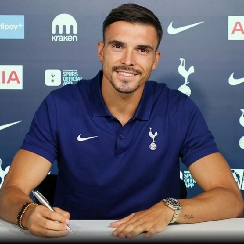 Tottenham complete loan signing of João Palhinha from Bayern Munich with £27m option