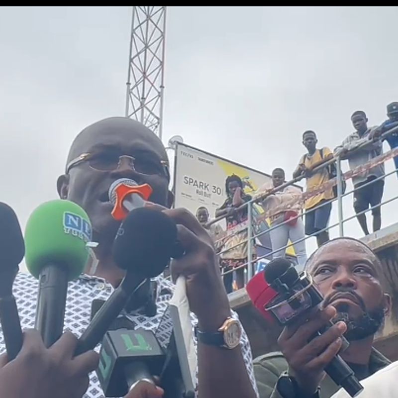 Kennedy Agyapong donates GH¢100K and 200 street bulbs to Adum fire victims