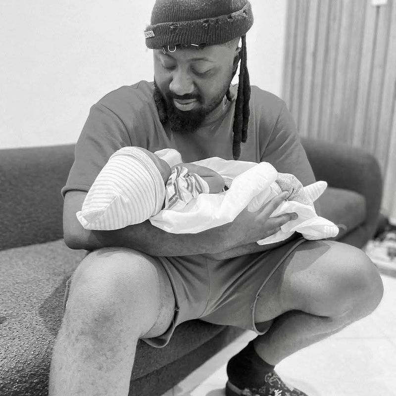 Ghanaian rapper Amerado celebrates the arrival of his baby girl