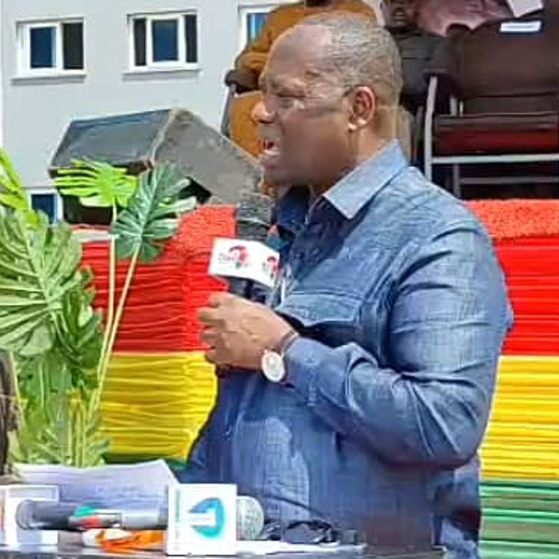 Lands Minister urges Blue Water Guards to lead fight against water pollution