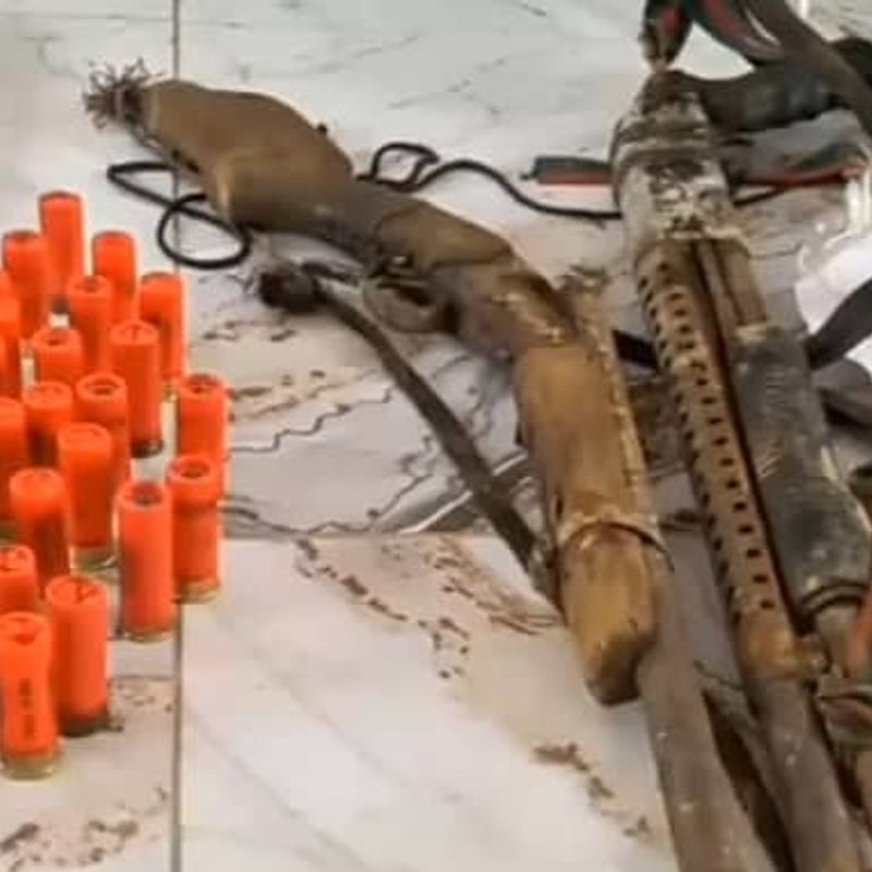 A/R: 3 suspected armed robbers killed; 2 escaped