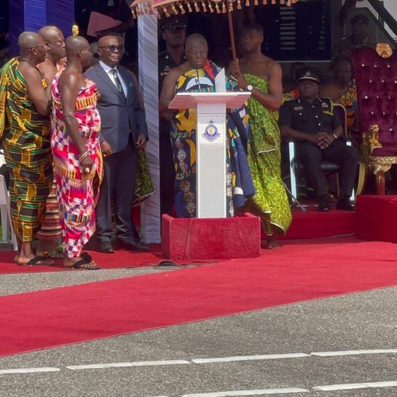 Otumfuo Osei Tutu II makes historic maiden visit to Ghana police headquarters