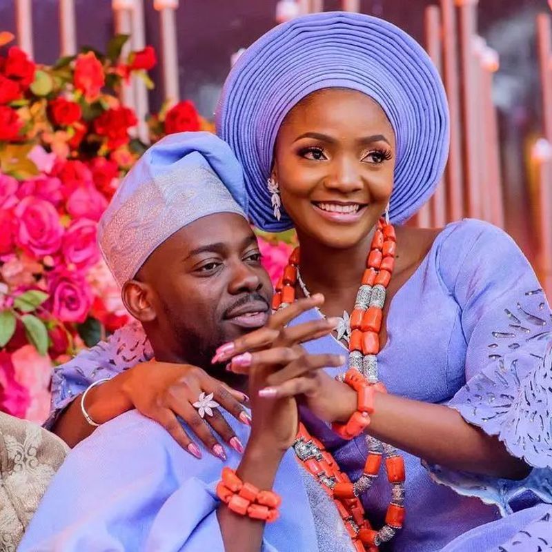 Adekunle Gold and Simi announce birth of twins
