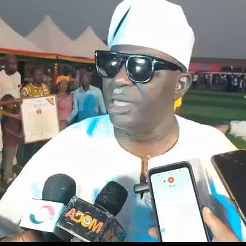 Ebenezer Tei-Larbi celebrates local heroes at Lower Manya Krobo awards ceremony