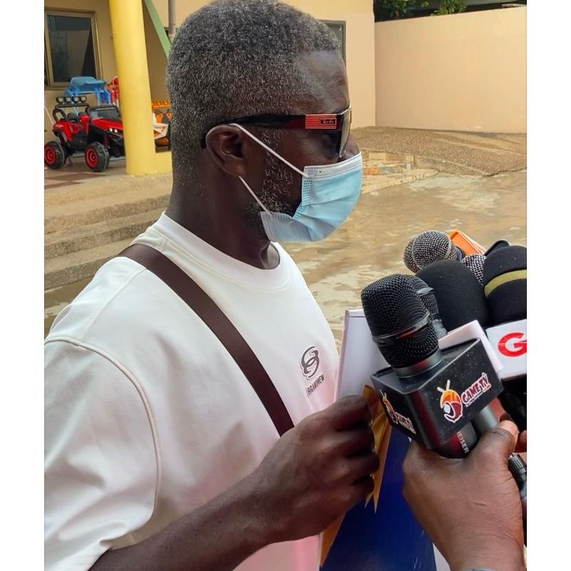 Archbishop Adonteng Boateng rewards brave taxi driver who foiled Darkoman robbery