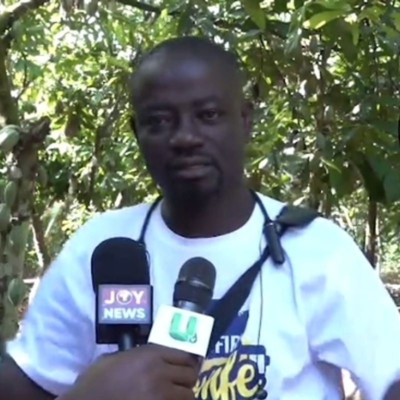 Angry cocoa farmer threatens to abandon cocoa for galamsey