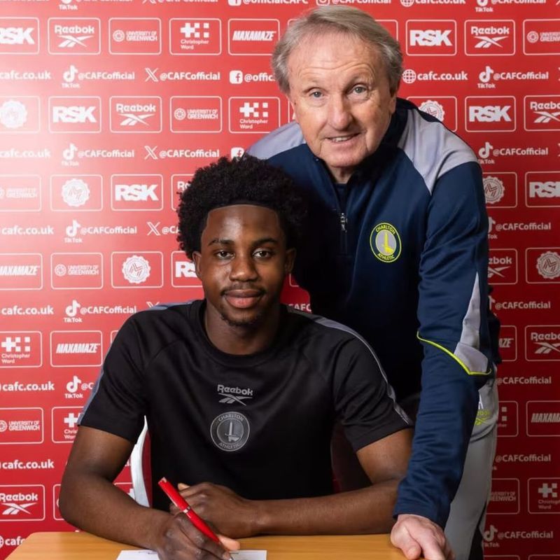 Ghanaian youth prospect Samuel Washington-Amoah pens first professional deal with Charlton Athletic
