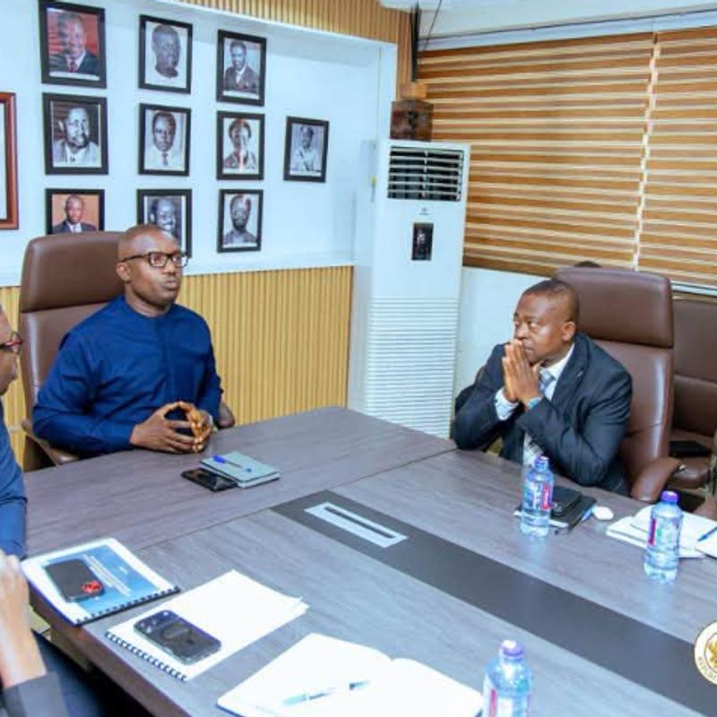 Energy Minister engages AGI on strengthening support for industry