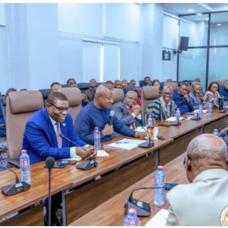 Energy Ministry hold talks with Finance Minister over sector challenges