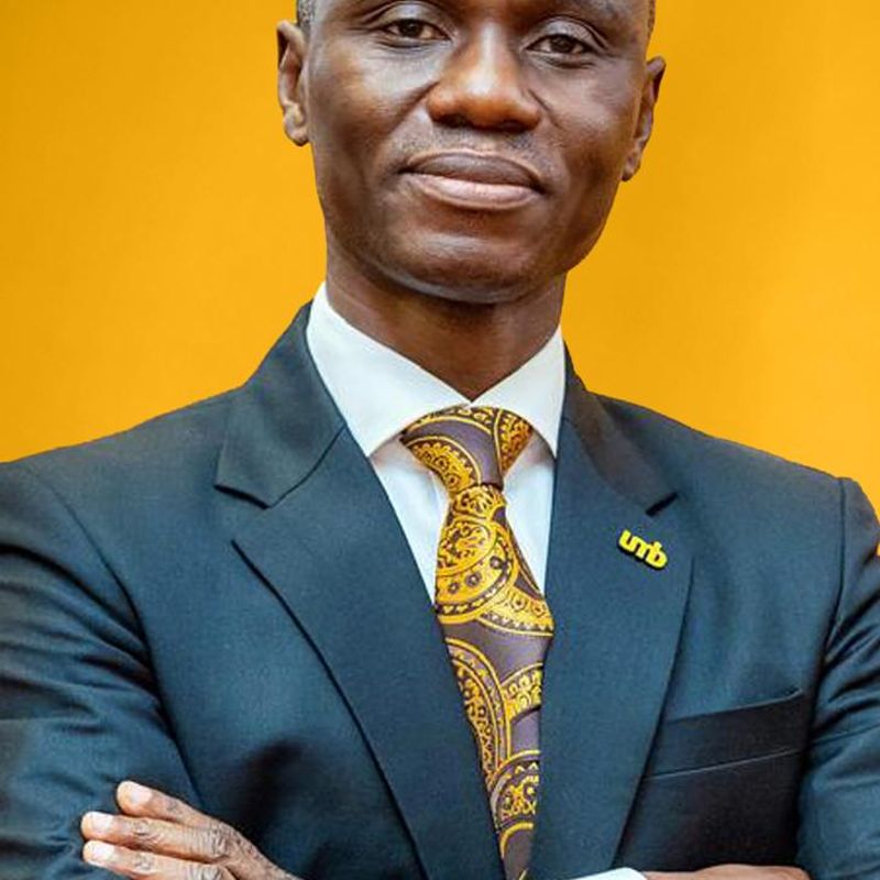 UMB CEO Dr Philip Oti-Mensah honoured with Lifetime Alumni Achievement Award at 40 Under 40 Awards