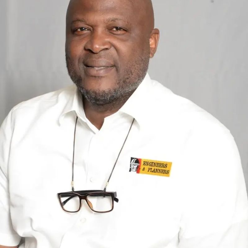 Okatakyie Afrifa Mensah Raises Concerned Over Ibrahim Mahama driving his brother 